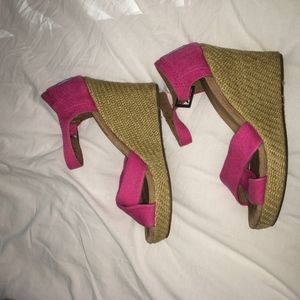 pink wedges